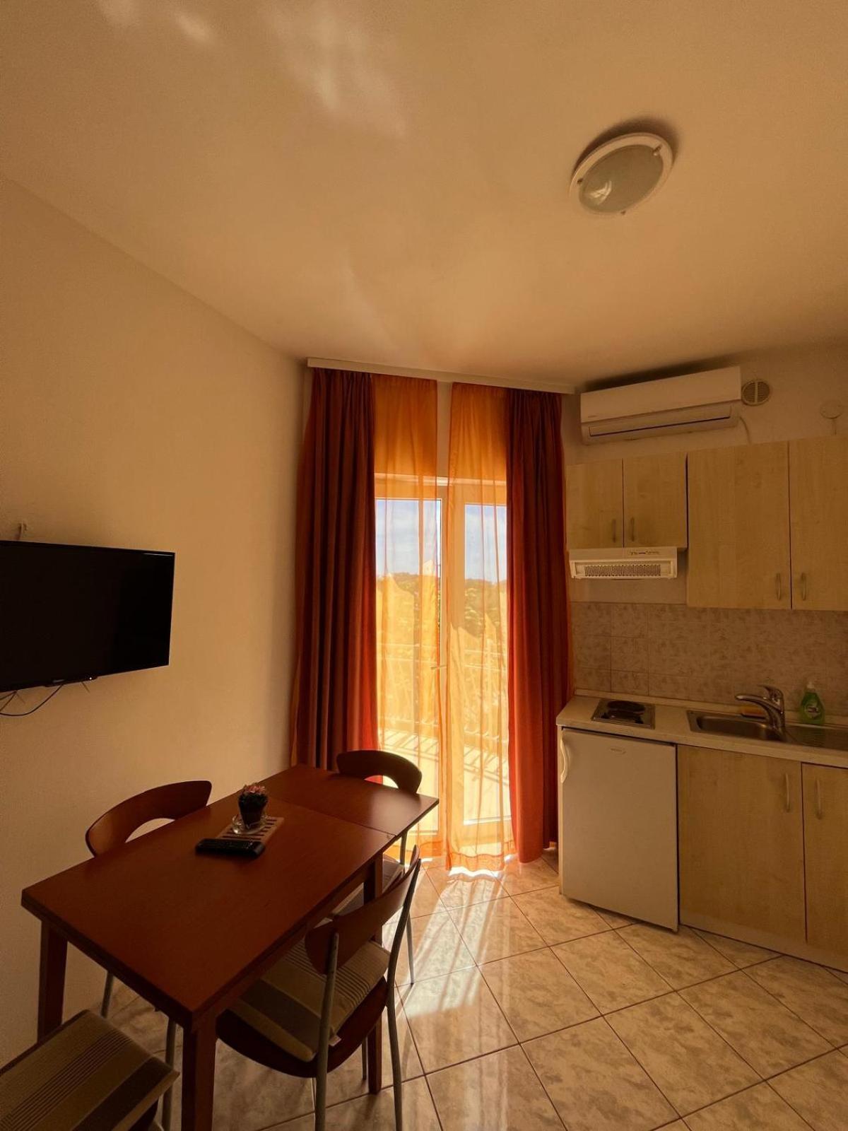 Apartmani Saldi Pakoštane 外观 照片