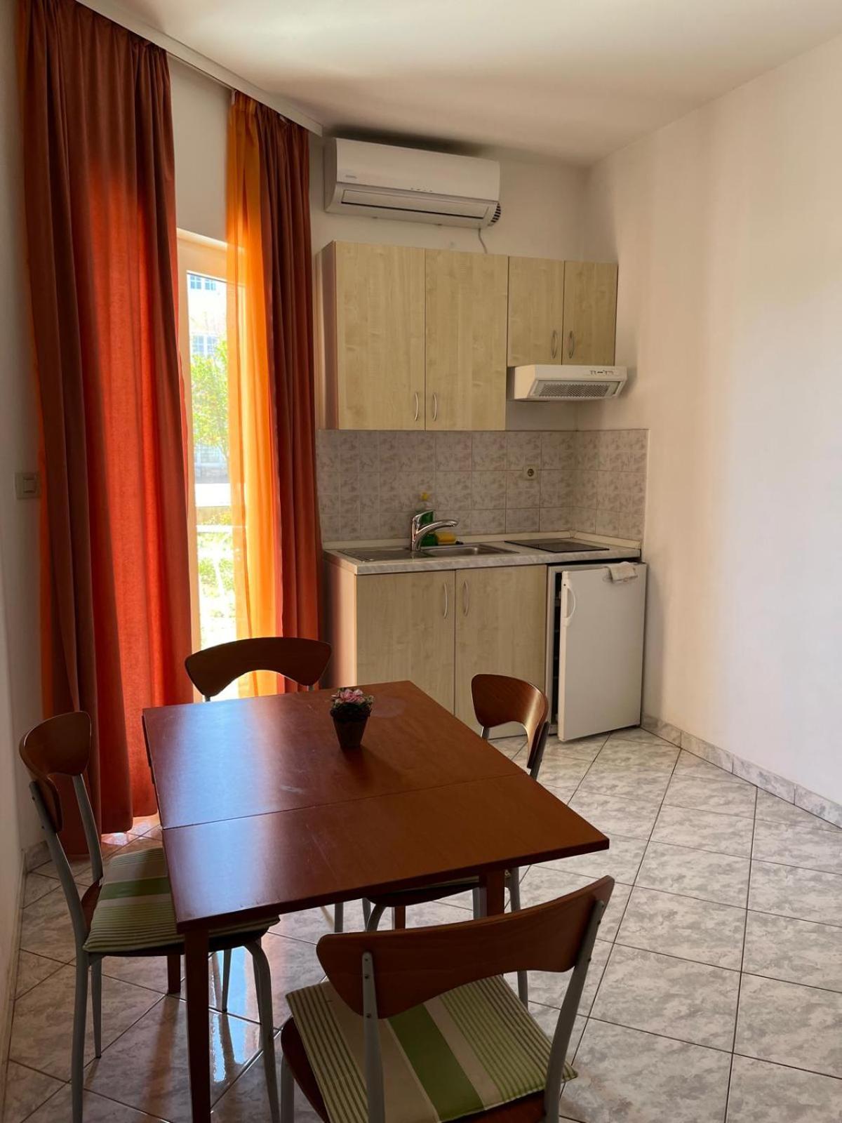 Apartmani Saldi Pakoštane 外观 照片
