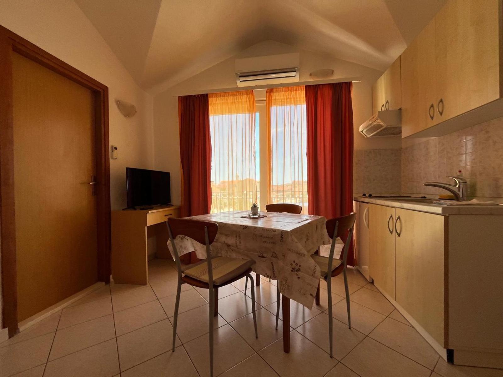 Apartmani Saldi Pakoštane 外观 照片