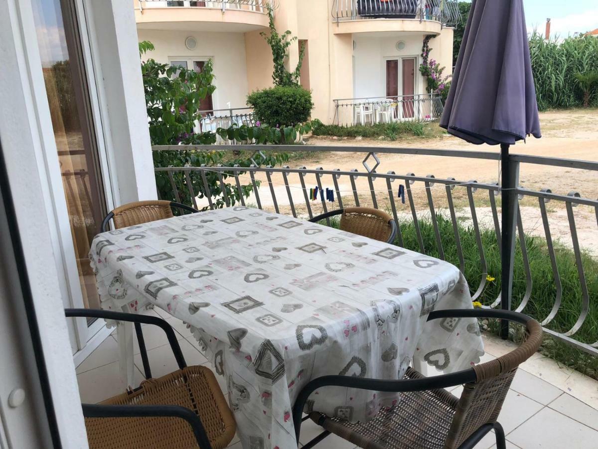 Apartmani Saldi Pakoštane 外观 照片