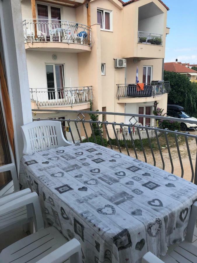 Apartmani Saldi Pakoštane 外观 照片